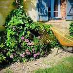 La Main Du Coeur D'hotes De Charme A La Campagne Bed and Breakfast 3*