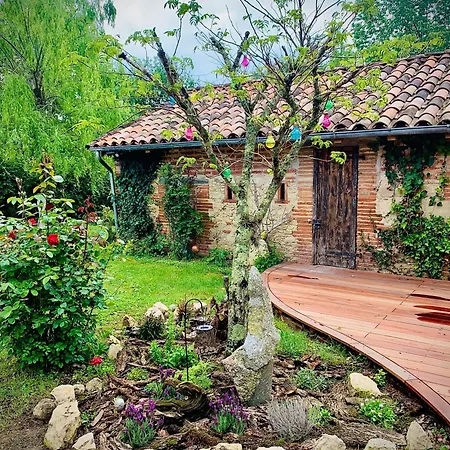 Bed & Breakfast La Main Du Cœur D'hôtes De Charme à La Campagne 3*