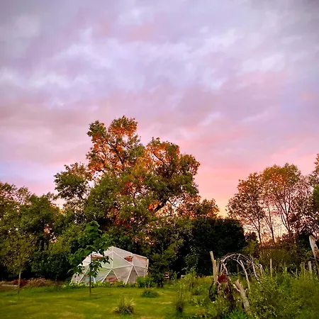 La Main Du Cœur D'hôtes De Charme à La Campagne Bed & Breakfast