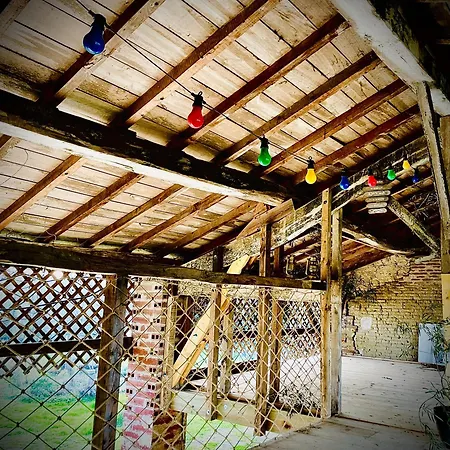 La Main Du Cœur D'hôtes De Charme à La Campagne Bed & Breakfast 3*