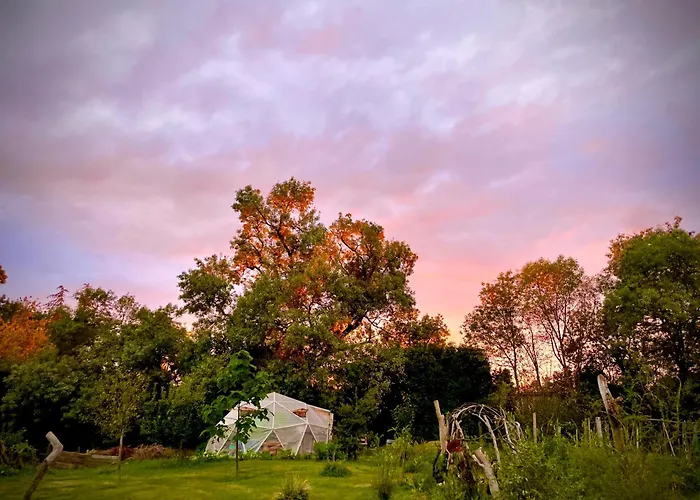 La Main Du Coeur D'hotes De Charme A La Campagne 住宿加早餐酒店